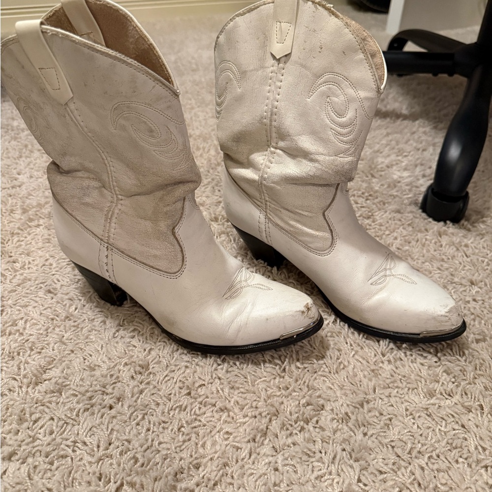 White Western Cowboy Boots